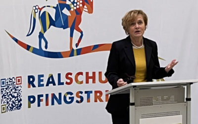 Auszeichnung der Realschule der Pfingstrittstadt