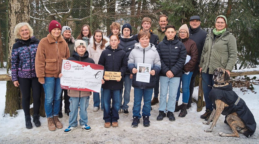 Realschule der Pfingstrittstadt Bad Kötzting übernimmt die Patenschaft für einen Luchs