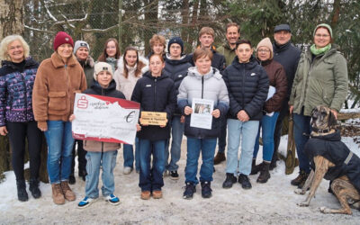 Realschule der Pfingstrittstadt Bad Kötzting übernimmt die Patenschaft für einen Luchs